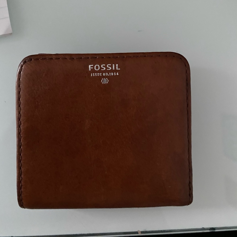 FOSSIL WALLET